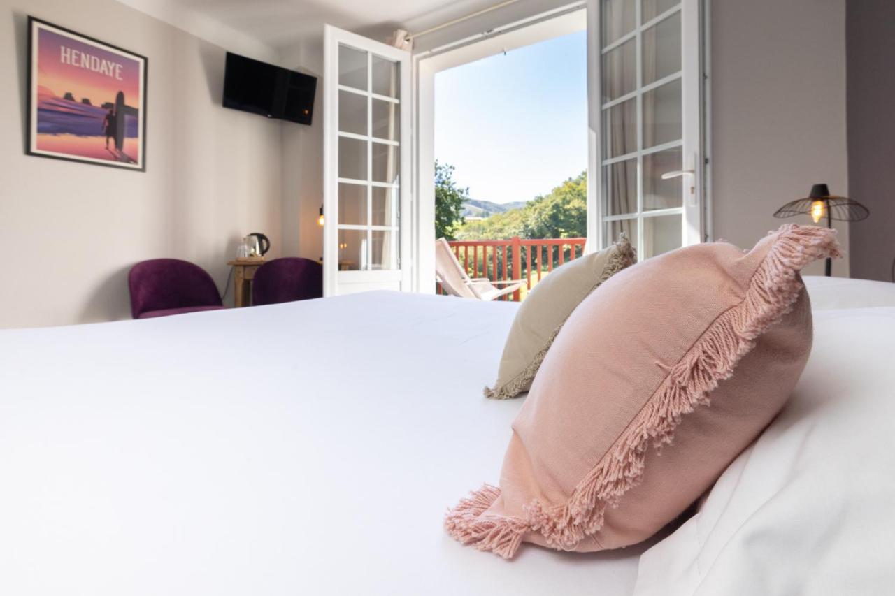 Logis Hotel St Sylvestre Aldudes Экстерьер фото