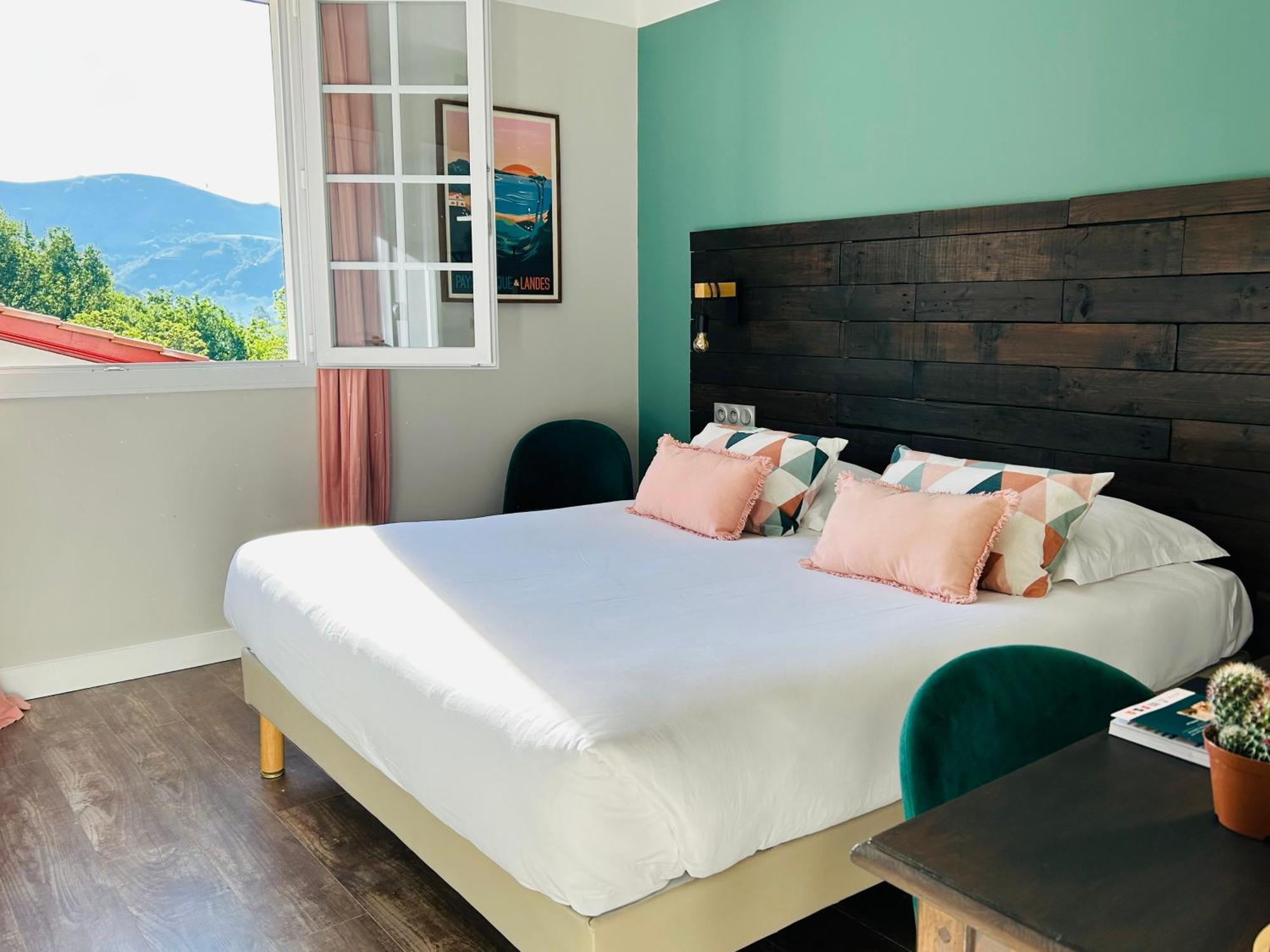 Logis Hotel St Sylvestre Aldudes Экстерьер фото