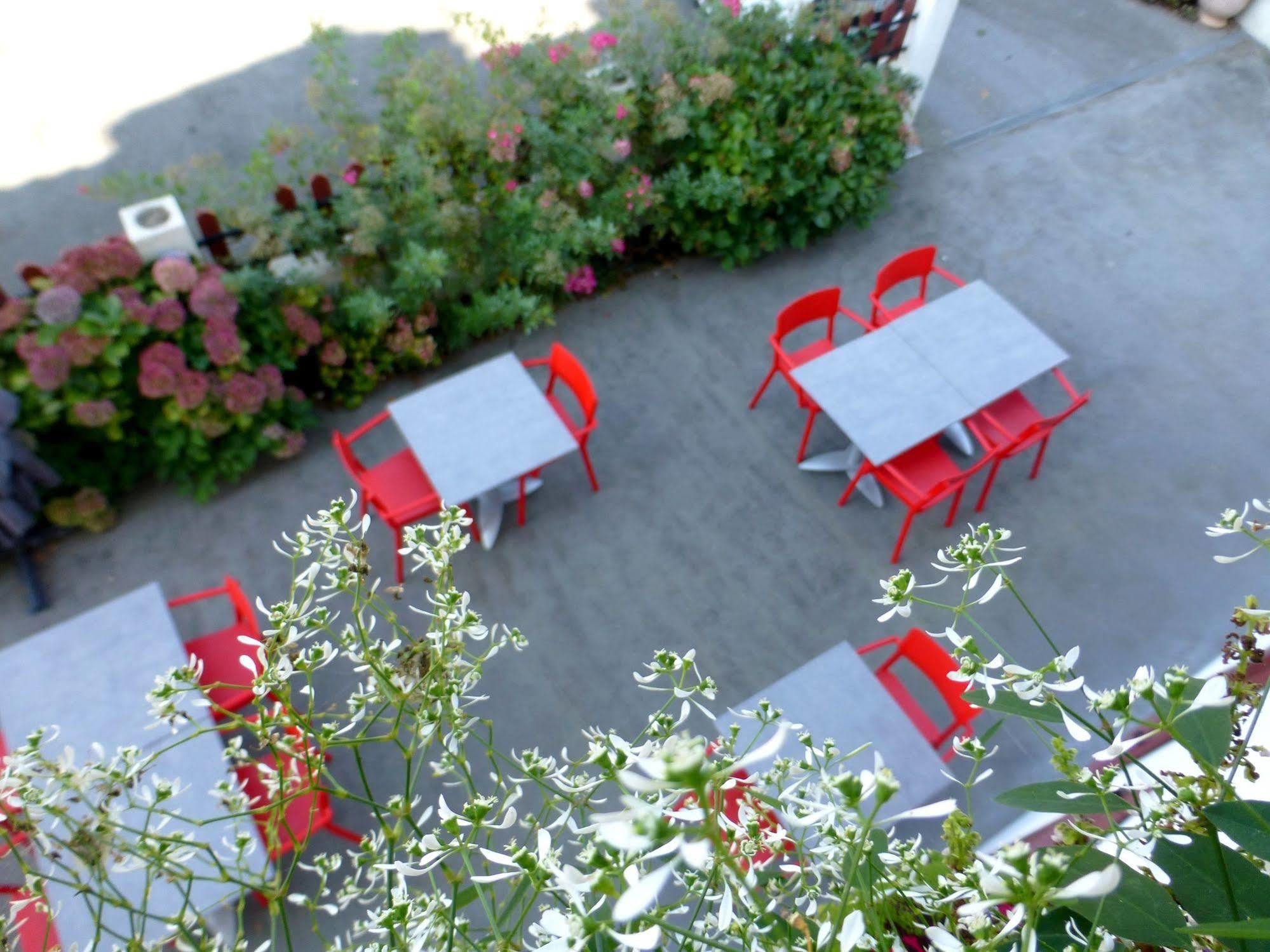 Logis Hotel St Sylvestre Aldudes Экстерьер фото